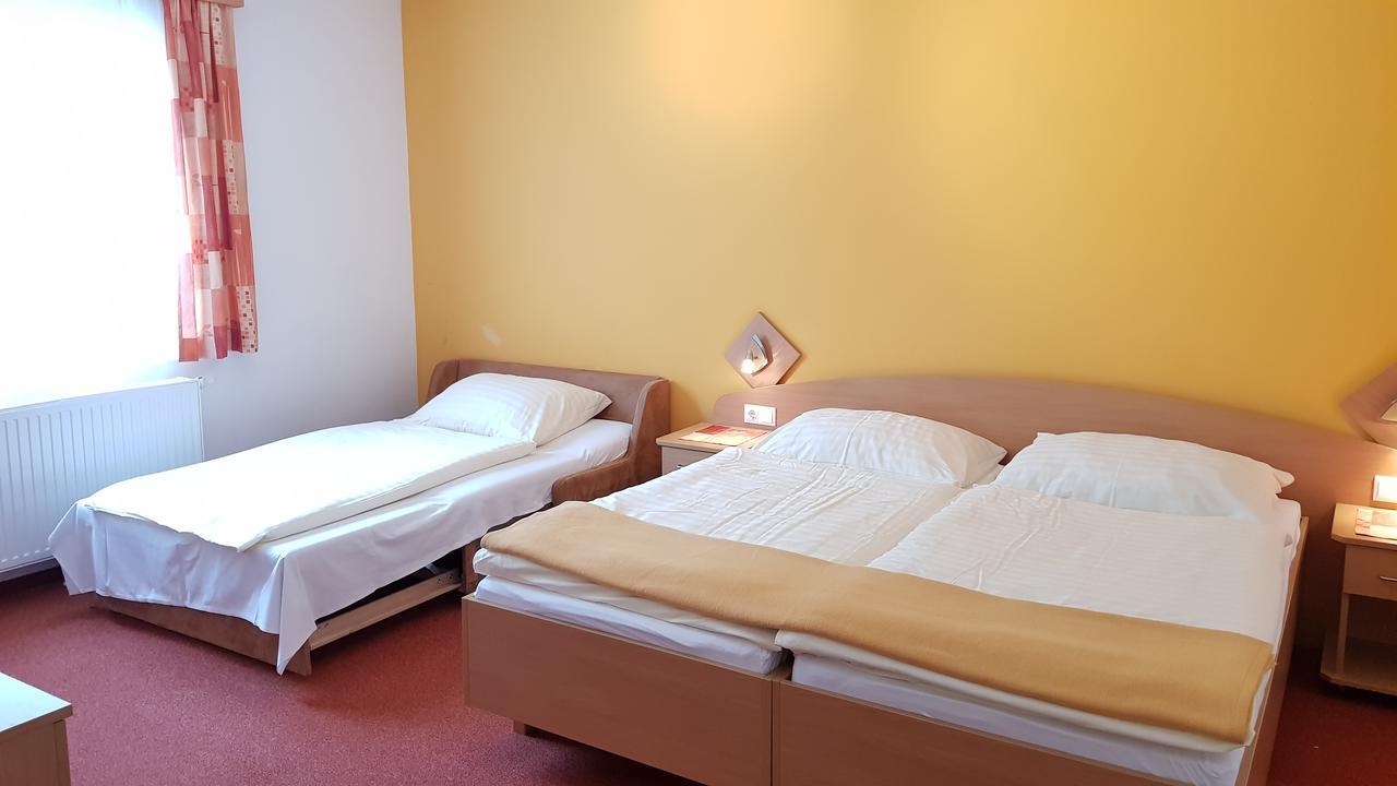 Roseggerhof Hotel Sankt Kathrein am Hauenstein ภายนอก รูปภาพ